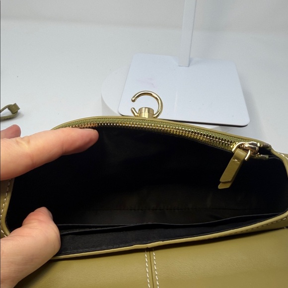 Cafune Stance Wallet in Artichoke NWT and dustbag - Picture 7 of 13